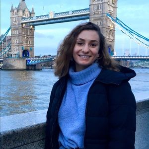 Meet your Posher, Julia